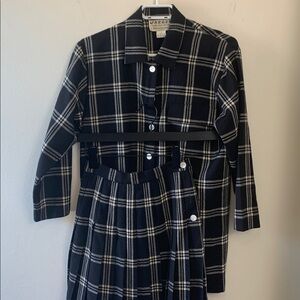 JAEGER 2 Piece Light Wool Suit, Top & Pleated Skirt, Black w  White Plaid